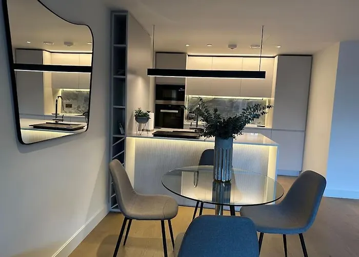 Luxury 1 Bedroom Apartment In White City 1 Minute From Westfield